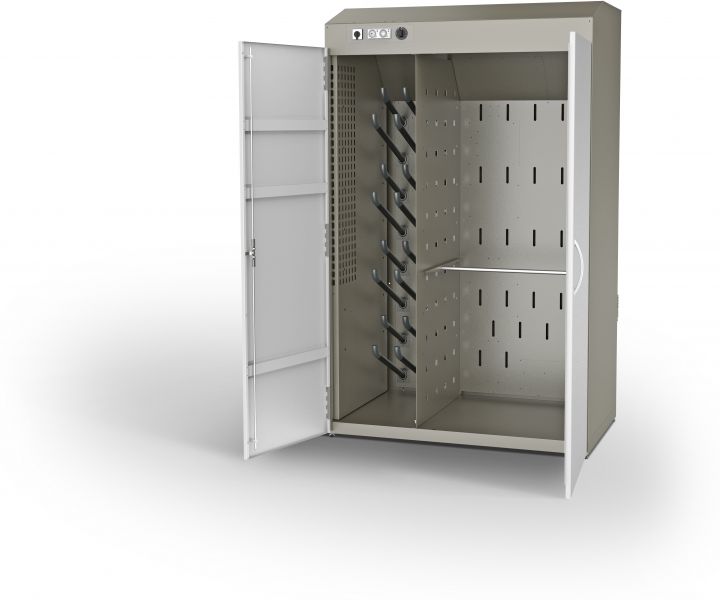 Group drying locker for 10 complete sets of kit