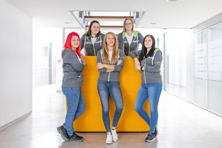 Women with power at WINTERSTEIGER 