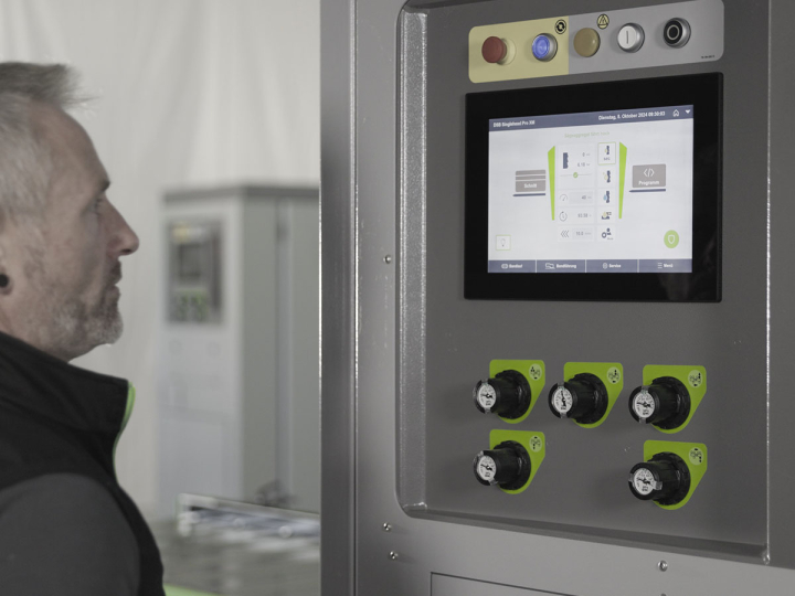 High-tech saw control