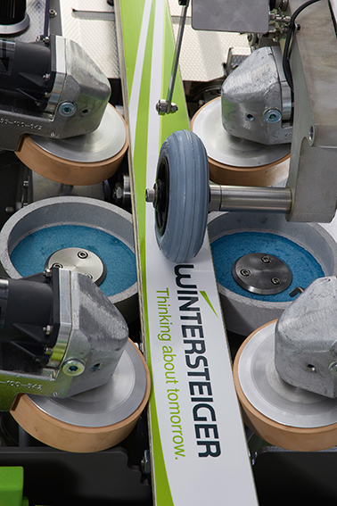 Trimjet Racing Automatische Kantenschleifmaschine für Ski und Snowboards.